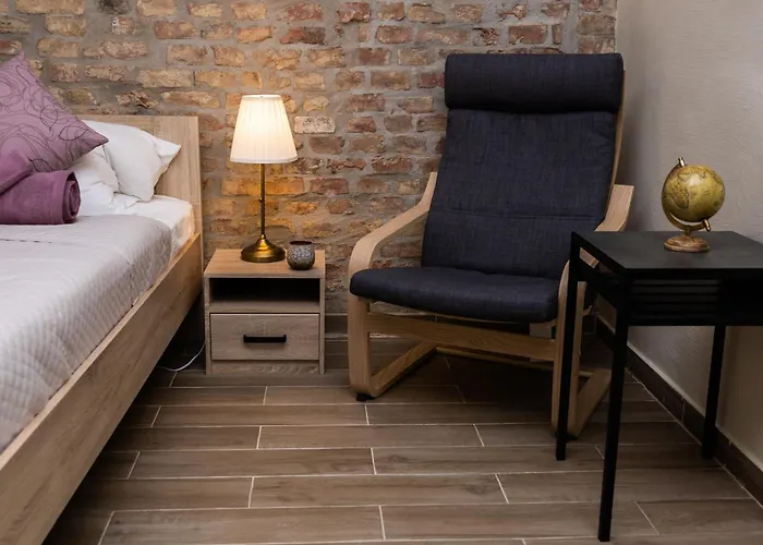 Comfortable Romantic 1 Bedroom Apartment Near Augarten